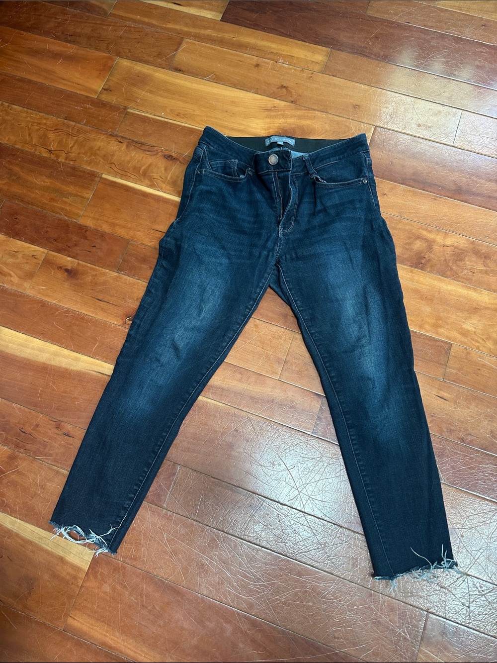 Wit & Wisdom Dark Indigo Ankle Raw-Hem Skinny Jeans